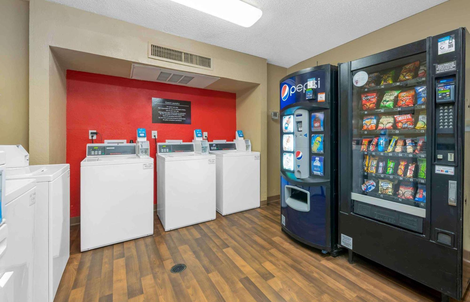 Extended Stay America Select Suites - Jacksonville - Baymeadows Bagian luar foto