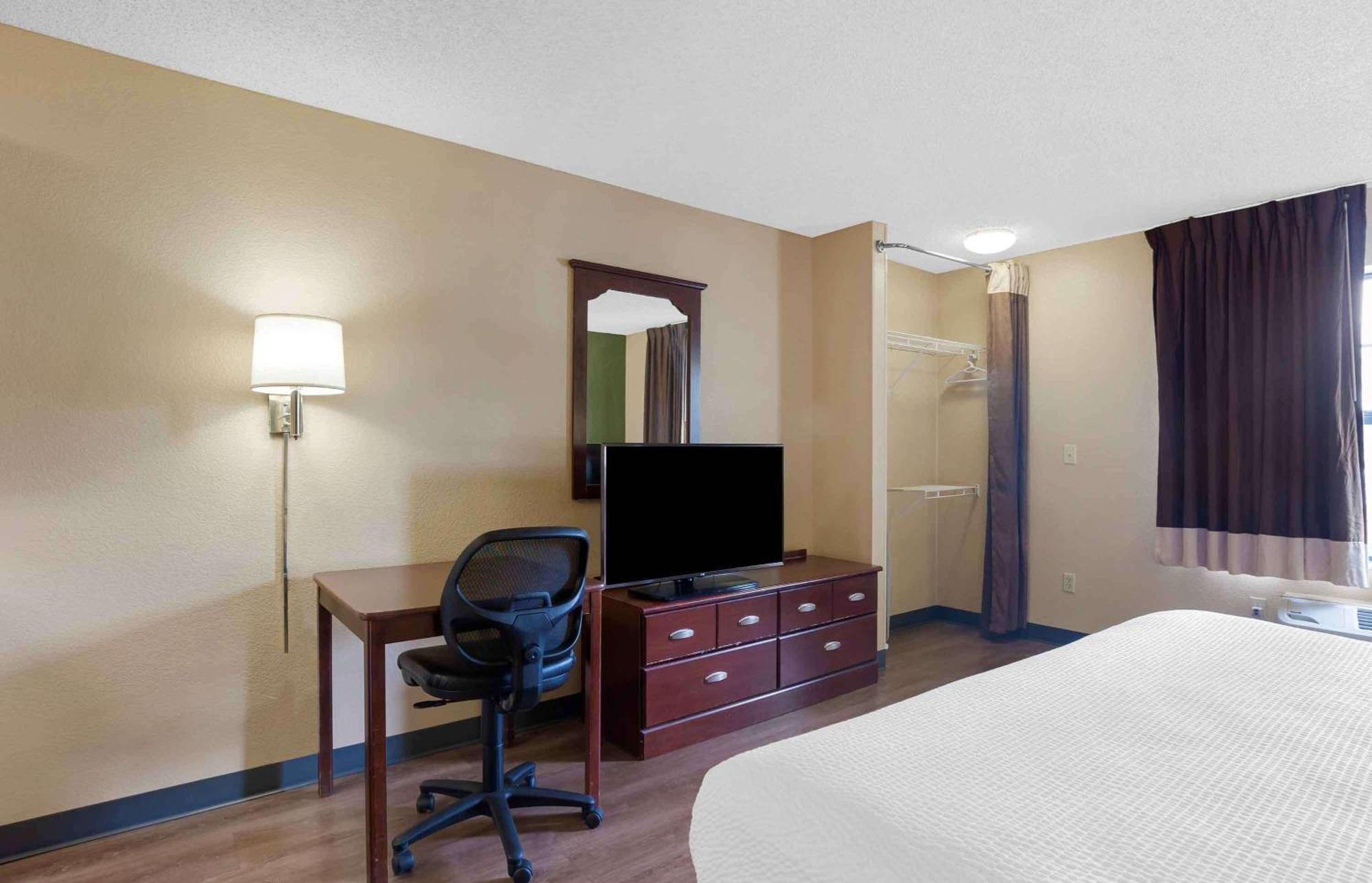 Extended Stay America Select Suites - Jacksonville - Baymeadows Bagian luar foto